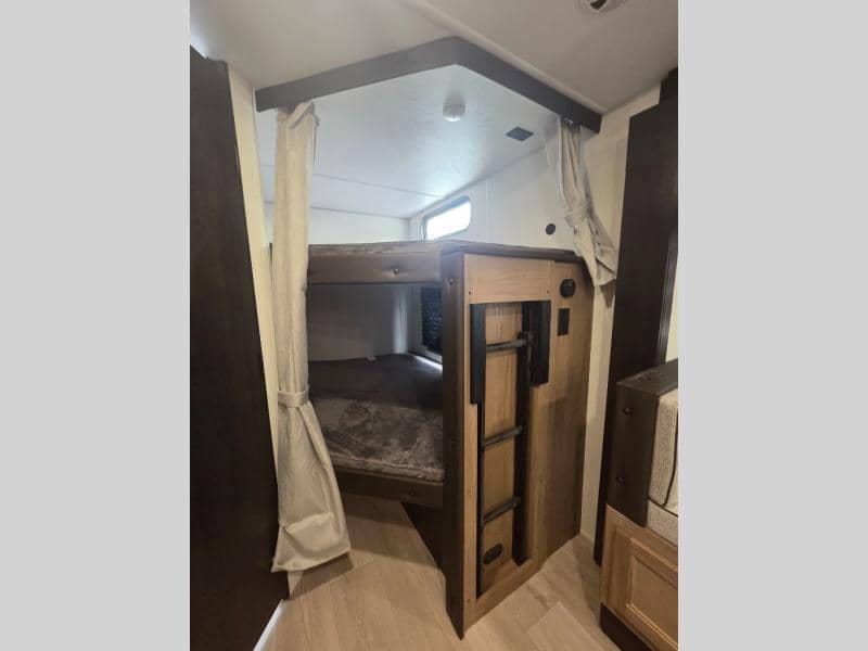 2026 Forest River 2026 Forest River Cherokee Grey Wolf - thumbnail 17