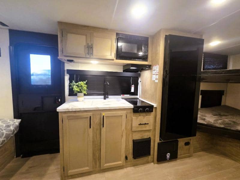 2026 Forest River 2026 Forest River Cherokee Wolf Pup - thumbnail 9