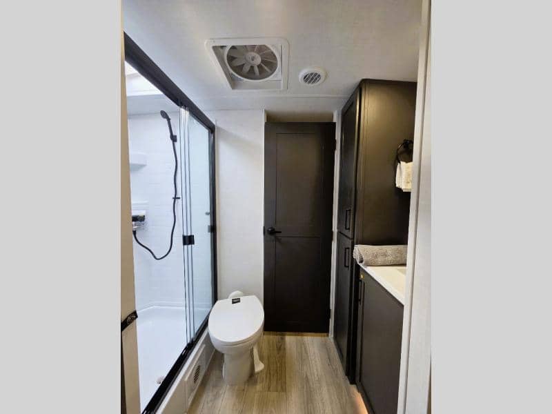 2026 Forest River 2026 Forest River Rockwood Ultra Lite - thumbnail 12