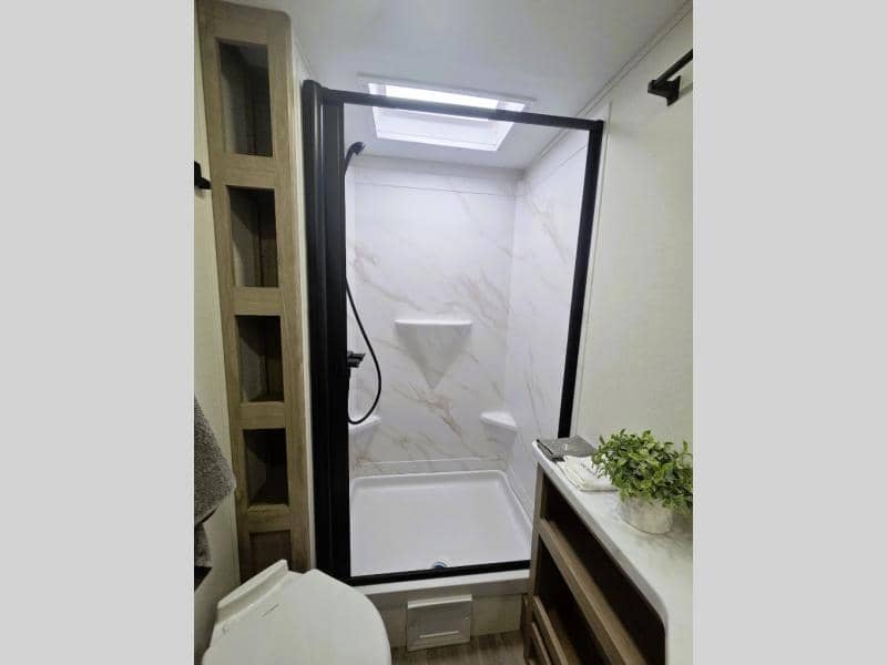 2026 Grand Design 2026 Grand Design Imagine - thumbnail 14