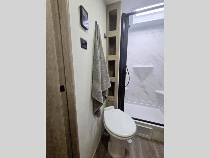 2026 Grand Design 2026 Grand Design Imagine - thumbnail 16