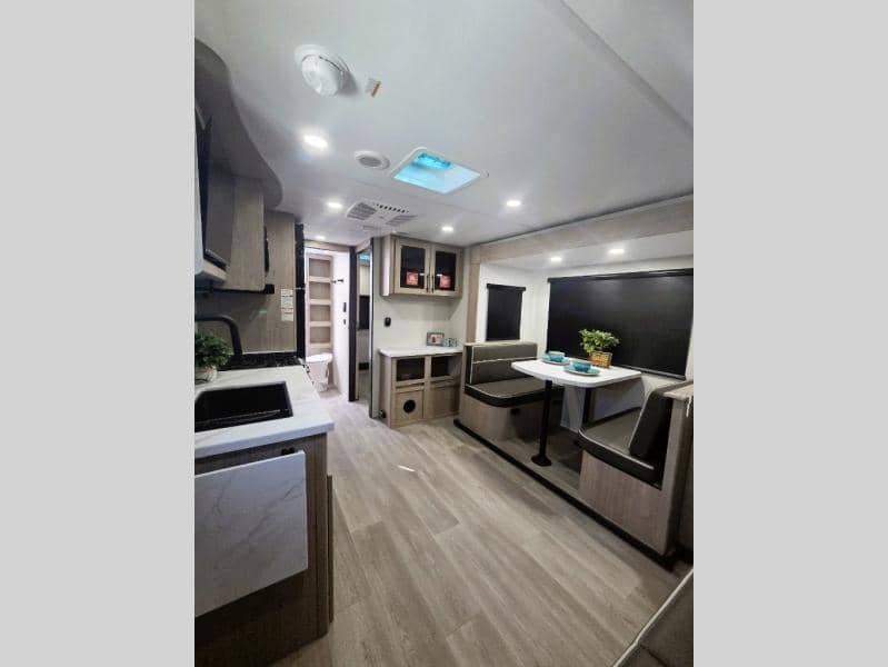 2026 Grand Design 2026 Grand Design Imagine - thumbnail 5