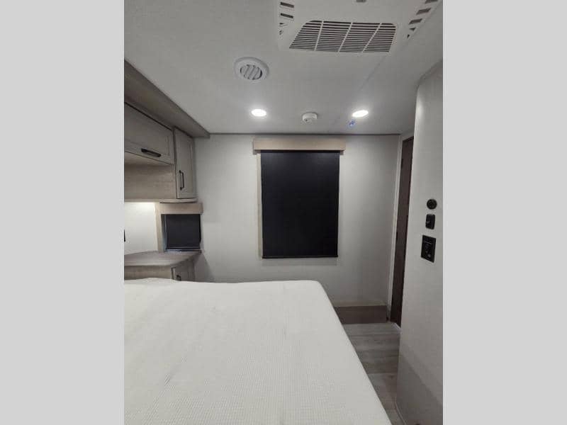 2026 Grand Design 2026 Grand Design Momentum M-Class - thumbnail 20