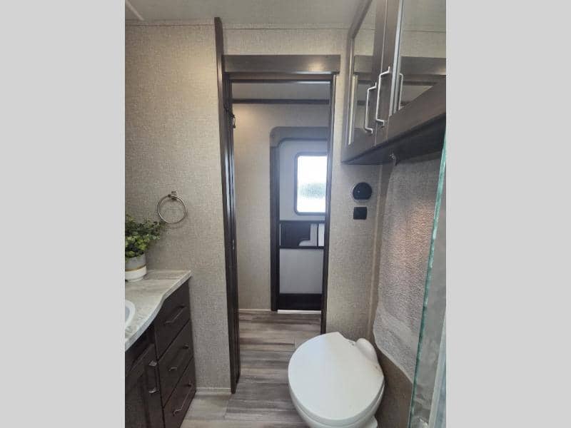 2022 Grand Design 2022 Grand Design Reflection - thumbnail 18