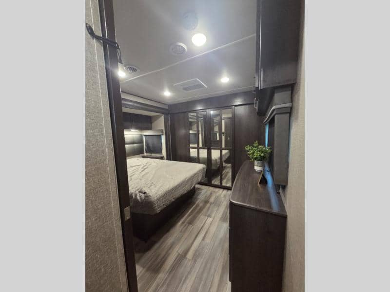 2022 Grand Design 2022 Grand Design Reflection - thumbnail 19