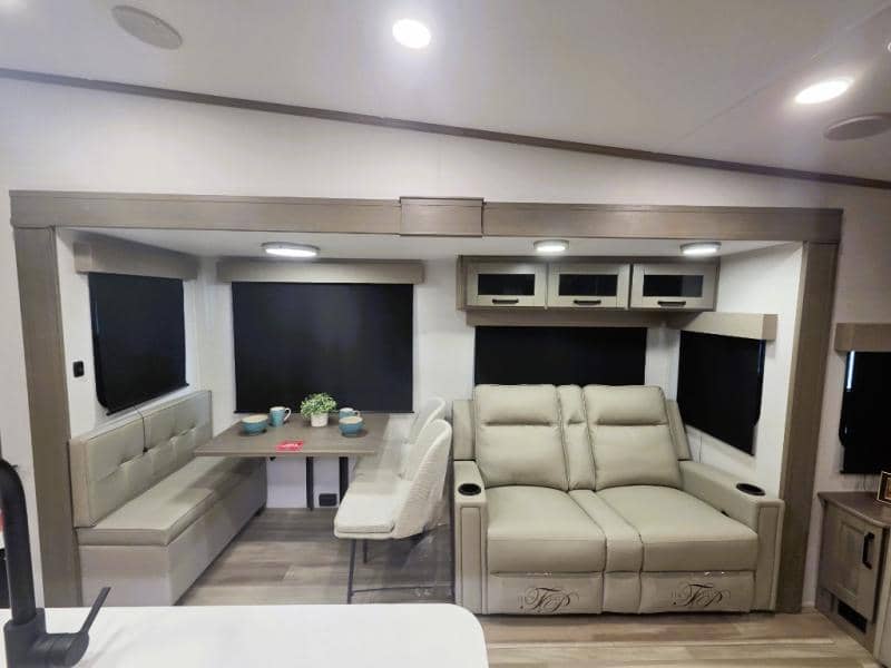 2026 Grand Design 2026 Grand Design Reflection - thumbnail 7