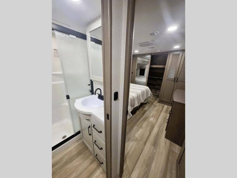 2026 Grand Design 2026 Grand Design Reflection - thumbnail 18