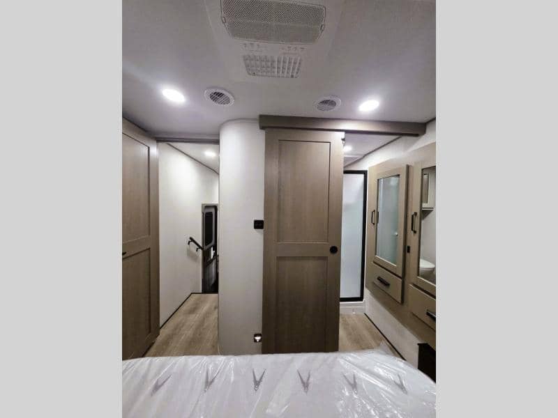 2026 Grand Design 2026 Grand Design Reflection - thumbnail 21