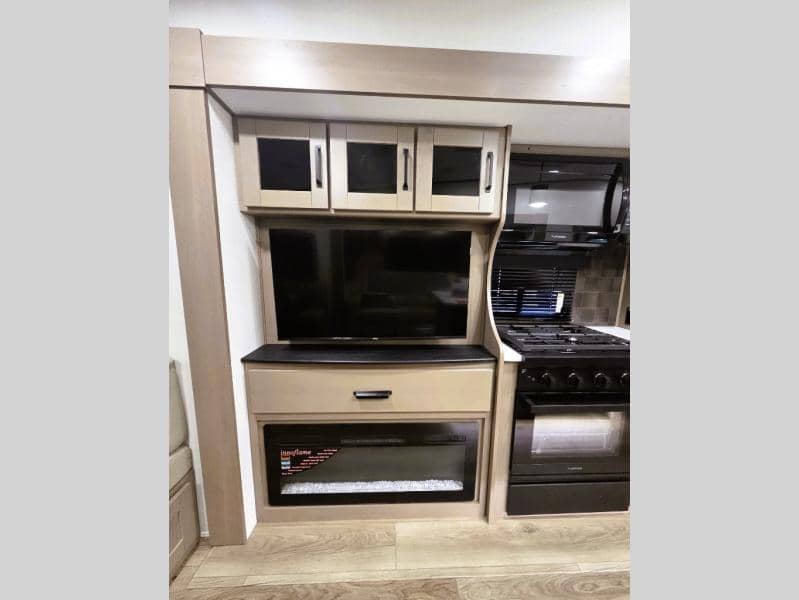 2026 Grand Design 2026 Grand Design Reflection - thumbnail 9