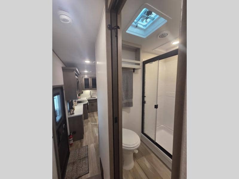 2026 Grand Design 2026 Grand Design Reflection 100 Series - thumbnail 14