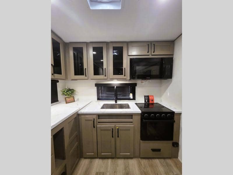 2026 Grand Design 2026 Grand Design Reflection 150 Series - thumbnail 8