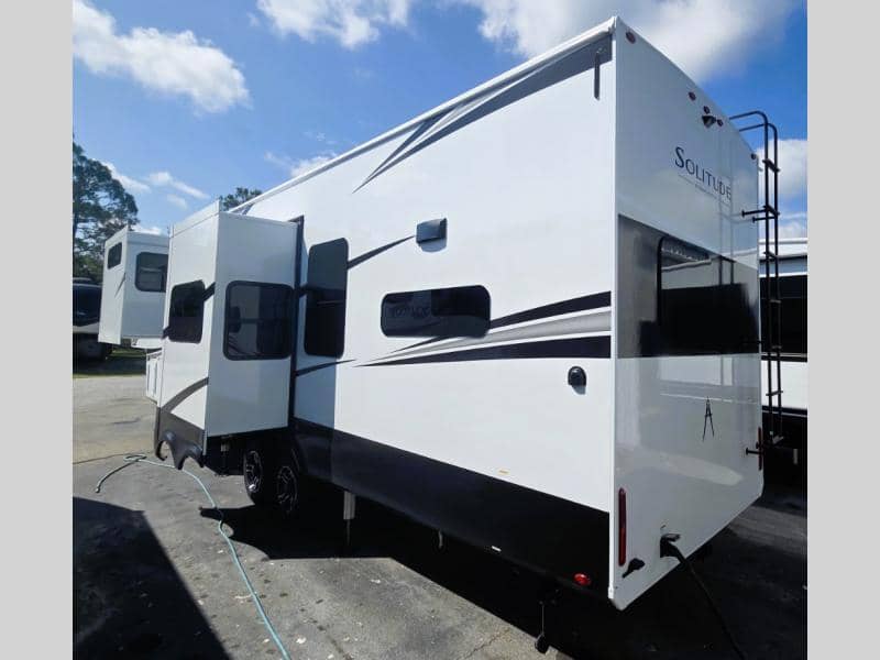 2026 Grand Design 2026 Grand Design Solitude - thumbnail 5