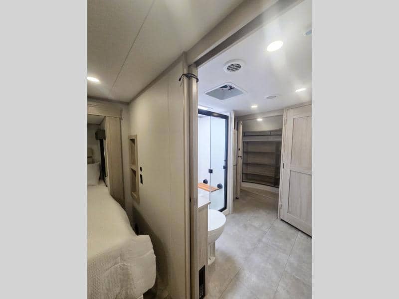 2026 Grand Design 2026 Grand Design Solitude - thumbnail 25