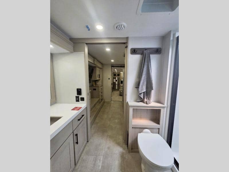 2026 Grand Design 2026 Grand Design Solitude - thumbnail 30