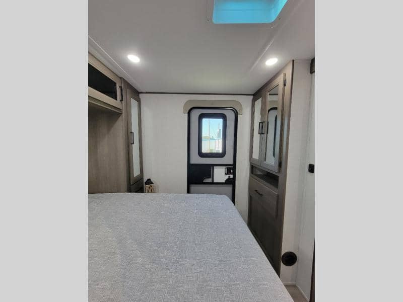 2026 Grand Design 2026 Grand Design Transcend - thumbnail 17