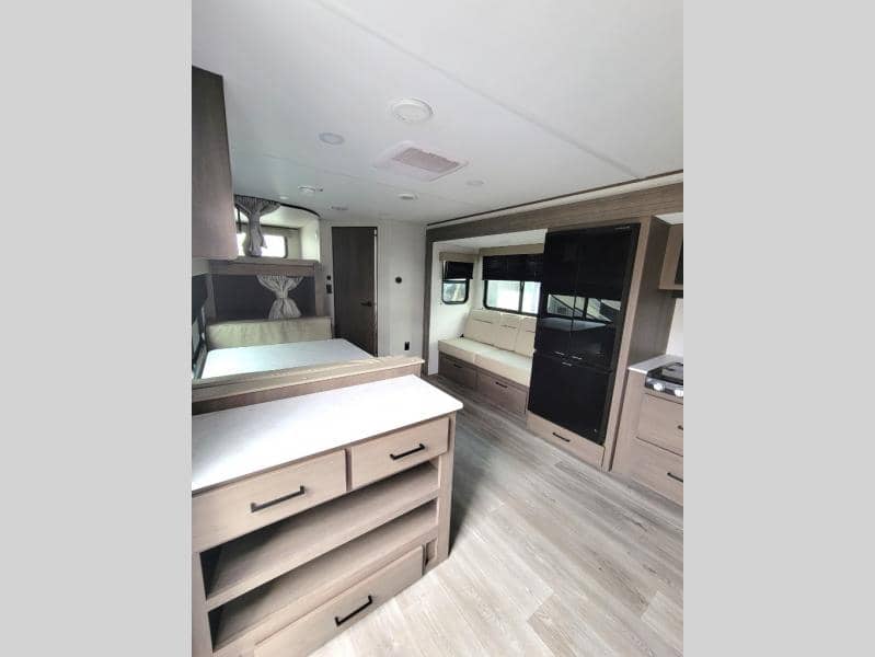 2025 Grand Design 2025 Grand Design Transcend - thumbnail 6