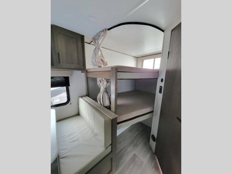 2025 Grand Design 2025 Grand Design Transcend - thumbnail 8