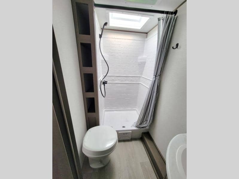 2025 Grand Design 2025 Grand Design Transcend - thumbnail 12