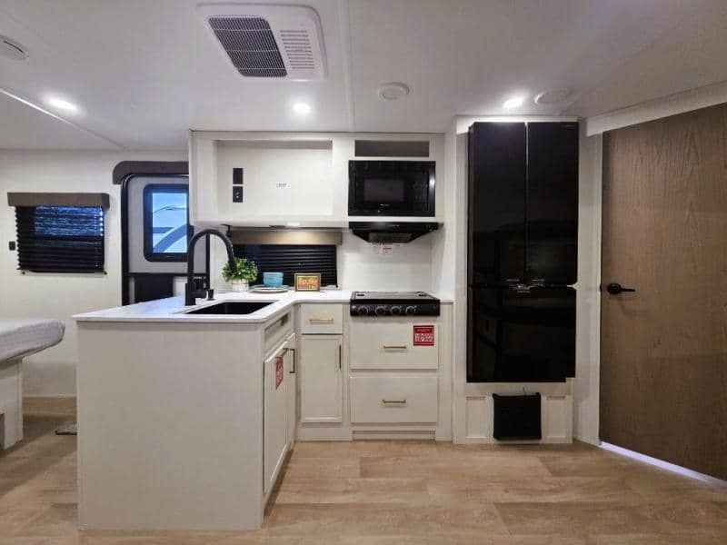 2026 Grand Design 2026 Grand Design Transcend - thumbnail 7