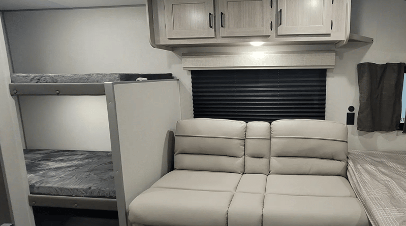 2026 Coachmen 2026 Coachmen Catalina Summit Series 7 - thumbnail 36