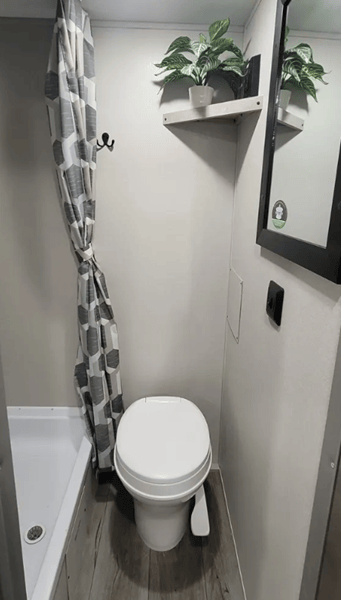 2026 Coachmen 2026 Coachmen Catalina Summit Series 7 - thumbnail 39