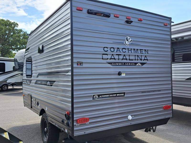 2026 Coachmen 2026 Coachmen Catalina Summit Series 7 - thumbnail 4