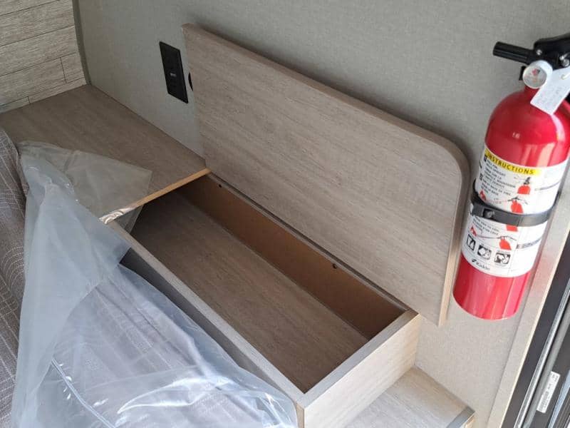 2026 Coachmen 2026 Coachmen Catalina Summit Series 7 - thumbnail 26