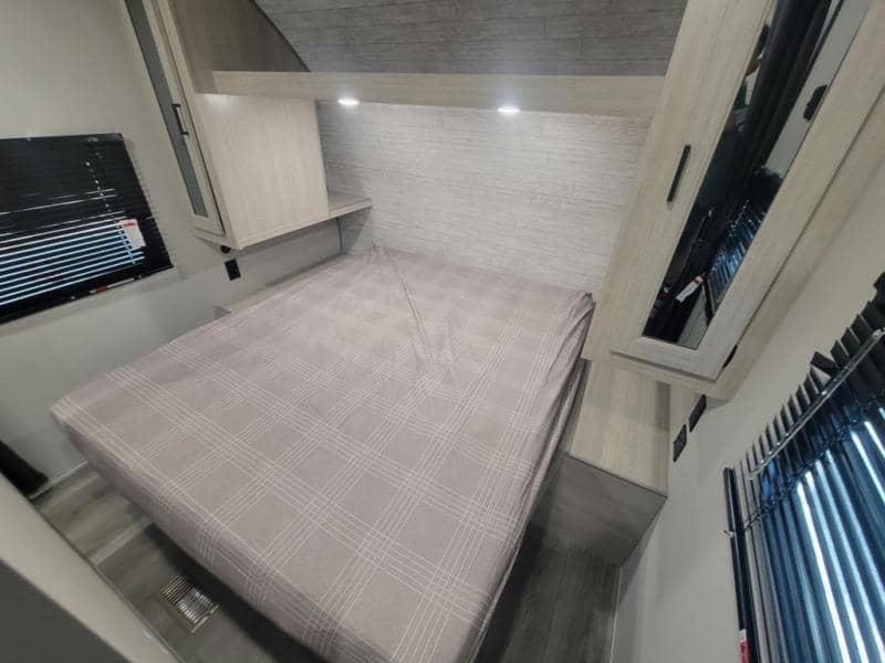 2026 Coachmen 2026 Coachmen Catalina Summit Series 8 - thumbnail 21