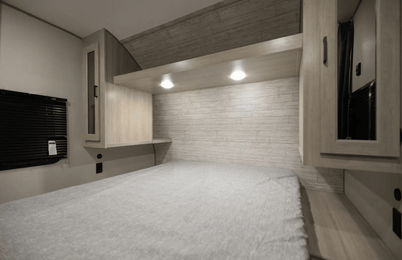 2026 Coachmen 2026 Coachmen Catalina Summit Series 8 - thumbnail 27