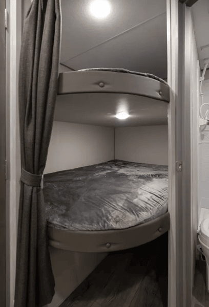 2026 Coachmen 2026 Coachmen Catalina Summit Series 8 - thumbnail 28