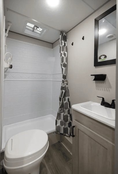 2026 Coachmen 2026 Coachmen Catalina Summit Series 8 - thumbnail 29