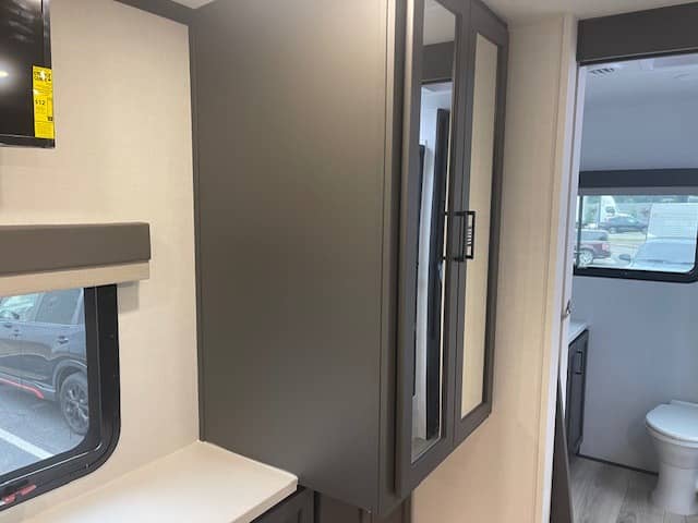 2026 Forest River 2026 Forest River Flagstaff Classic - thumbnail 15