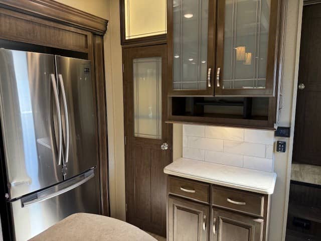 2020 Grand Design 2020 Grand Design Solitude - thumbnail 19