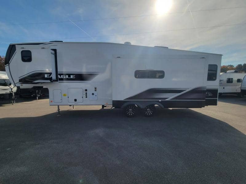 2026 Jayco 2026 Jayco Eagle SLE - thumbnail 3