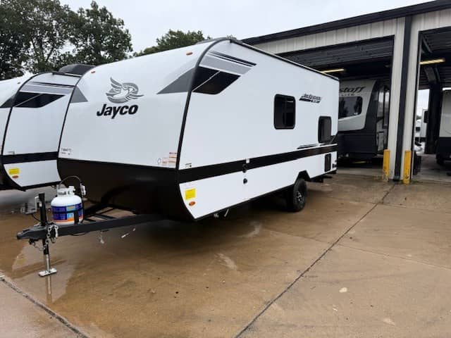 2026 Jayco 2026 Jayco Jay Feather - thumbnail 3