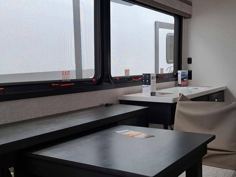 2025 Jayco 2025 Jayco North Point - thumbnail 23