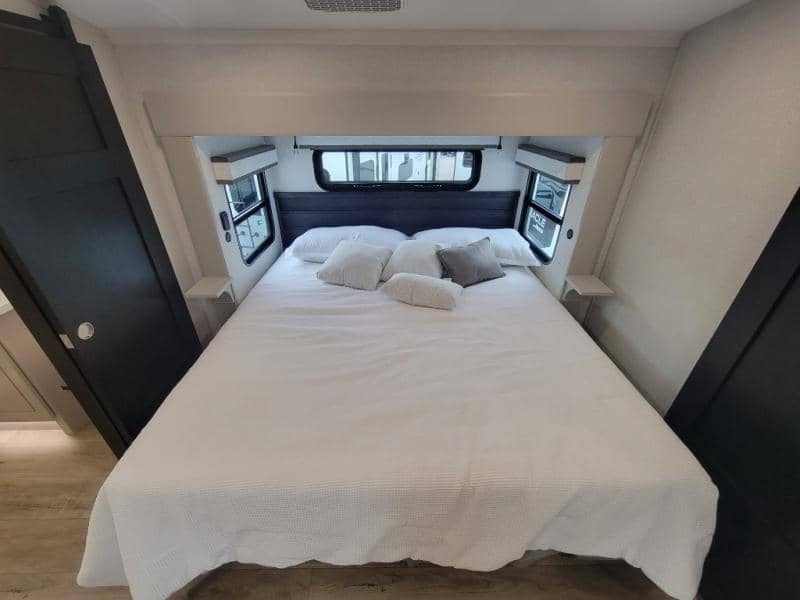 2026 Jayco 2026 Jayco North Point - thumbnail 17