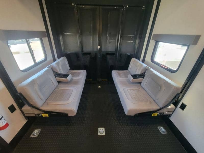 2026 Jayco 2026 Jayco Seismic Toy Hauler - thumbnail 30