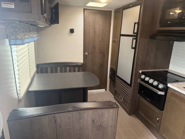 2020 Keystone RV 2020 Keystone RV Passport - thumbnail 11