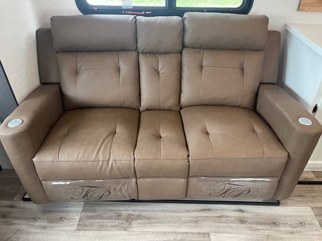 2026 Venture RV 2026 Venture RV Sporttrek Touring Edition - thumbnail 14