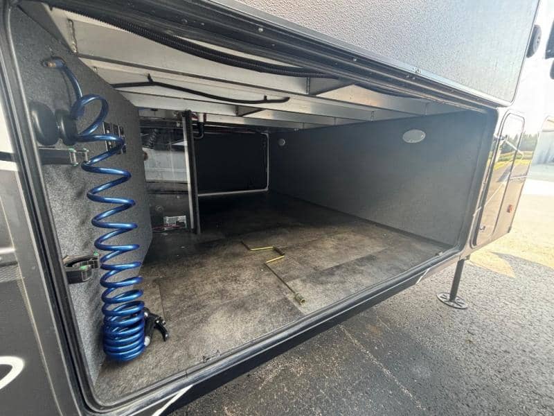 2024 Alliance RV 2024 Alliance RV Paradigm - thumbnail 9