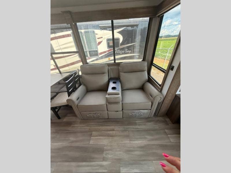 2024 Alliance RV 2024 Alliance RV Paradigm - thumbnail 13