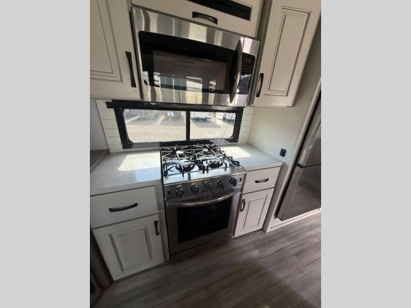 2024 Alliance RV 2024 Alliance RV Paradigm - thumbnail 16