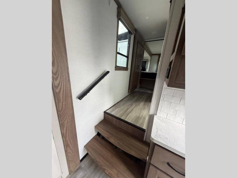 2024 Alliance RV 2024 Alliance RV Paradigm - thumbnail 19