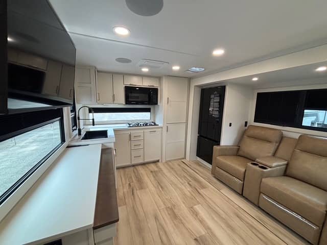 2026 Brinkley RV 2026 Brinkley RV Model IX - thumbnail 11