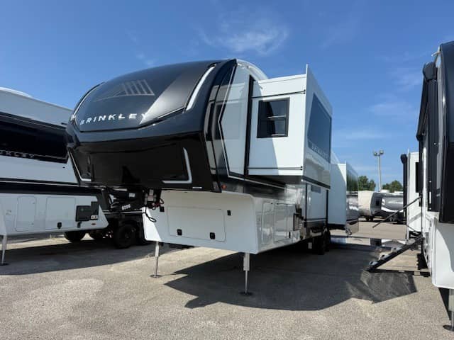 2026 Brinkley RV 2026 Brinkley RV Model Z - thumbnail 3