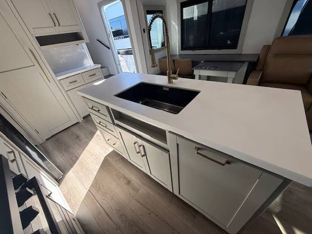 2026 Brinkley RV 2026 Brinkley RV Model Z - thumbnail 10