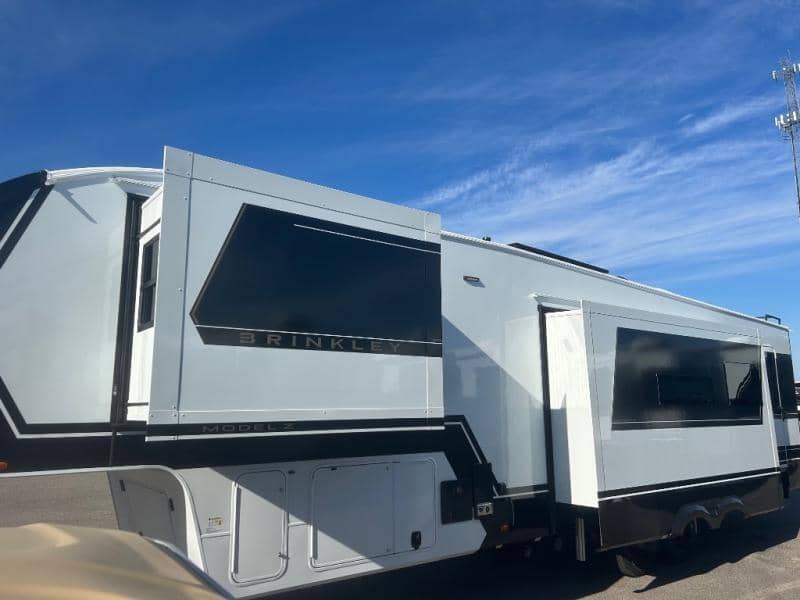 2026 Brinkley RV 2026 Brinkley RV Model Z - thumbnail 3