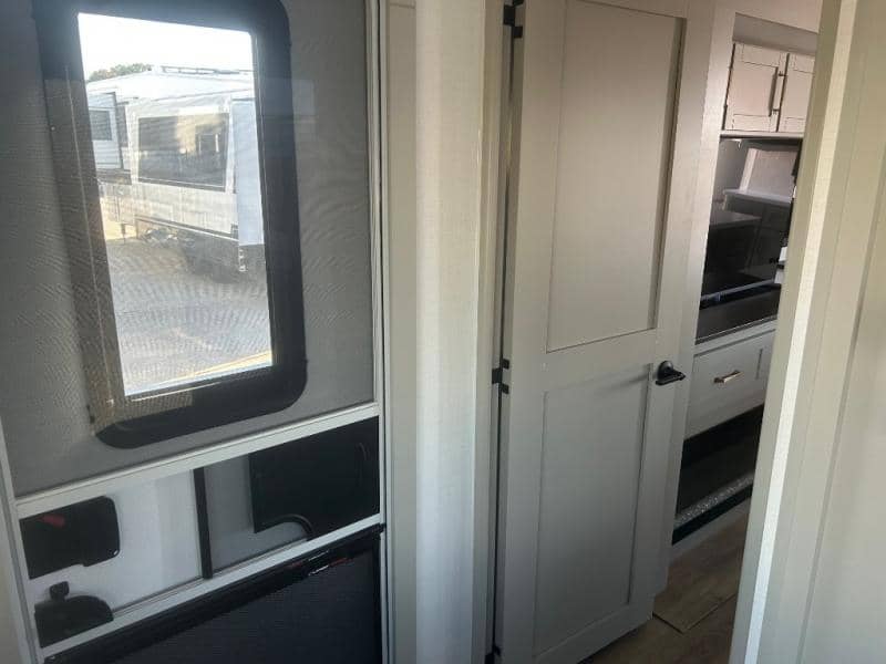 2026 Brinkley RV 2026 Brinkley RV Model Z - thumbnail 6