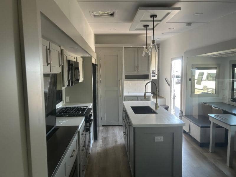 2026 Brinkley RV 2026 Brinkley RV Model Z - thumbnail 7